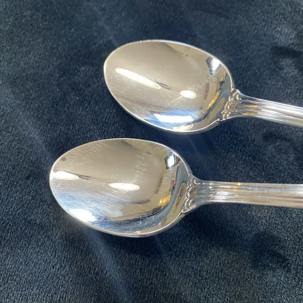 Lot 2 Wallace RESPLENDENCE Glossy Place/Oval Soup Spoons 7